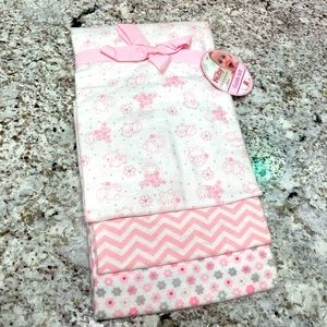 3 pack Nuby Blankets NWT